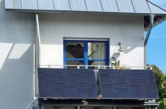 A plug-in solar array